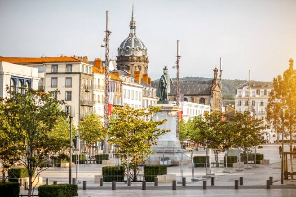 La construction de la ville de Clermont-Ferrand à travers les siècles : grandes étapes et monuments