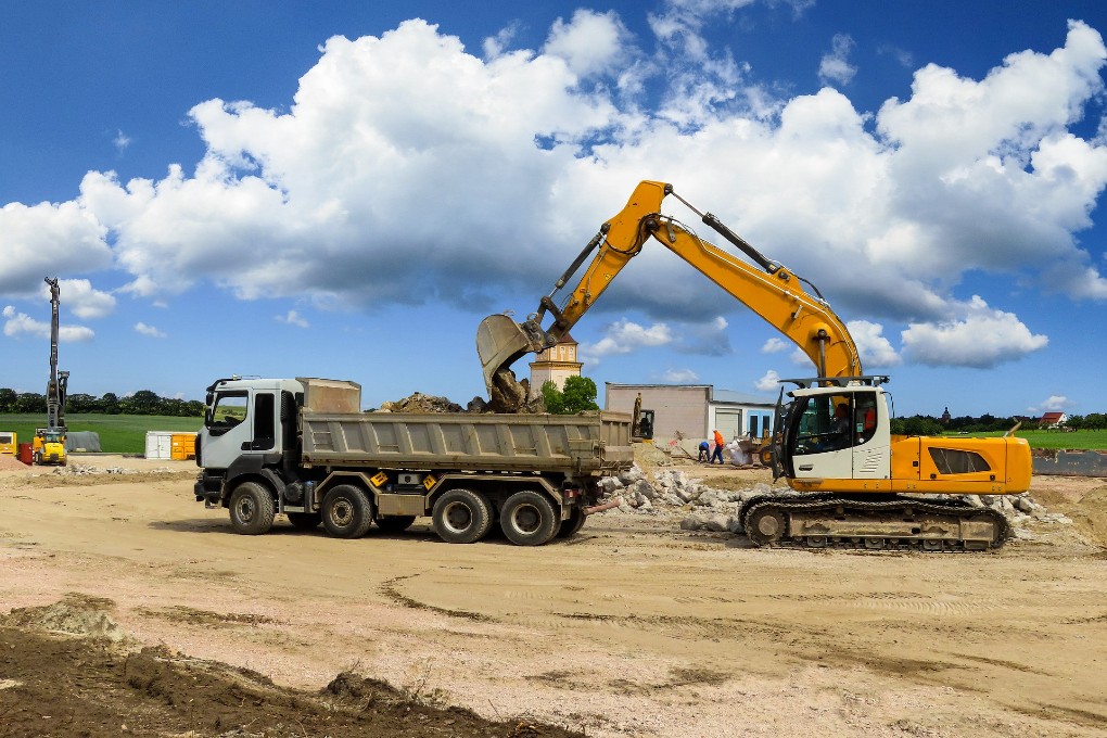 De la carrière au chantier : comment sont transportés les matériaux de construction ?