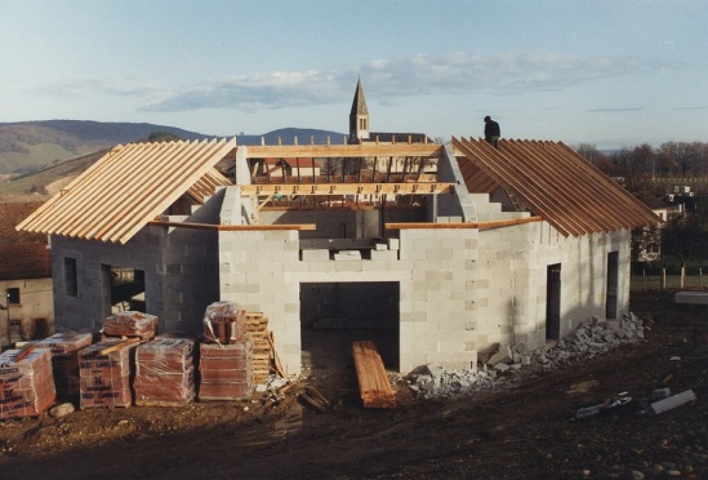 Ytong fête ses 30 ans. Dominique Vial : « Sans aucune hésitation, je reconstruirais avec du béton cellulaire ! »