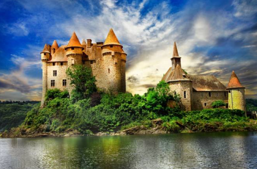 Il était une fois, le Château de Val niché sur son rocher ...